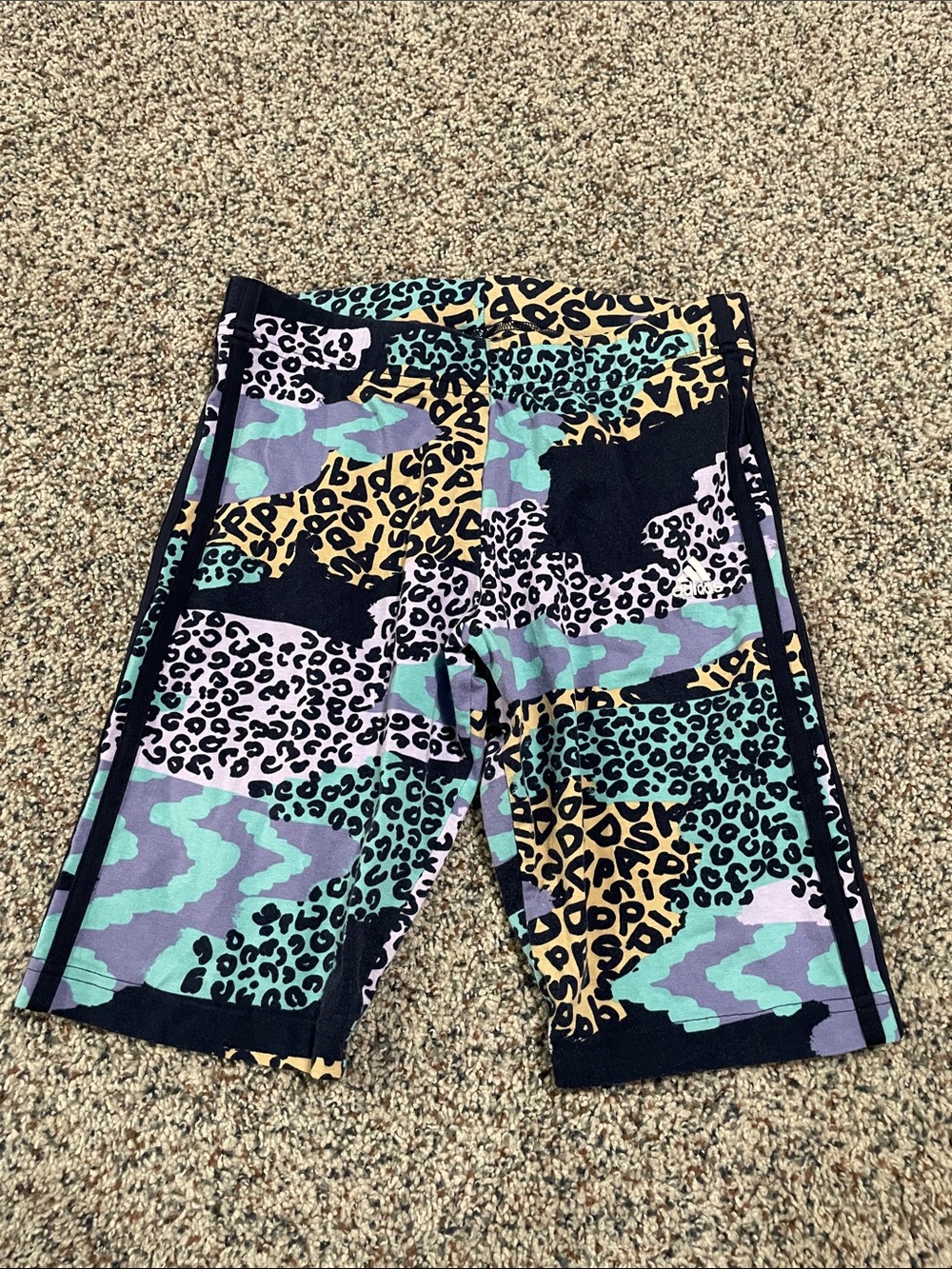 Adidas bike shorts sz S